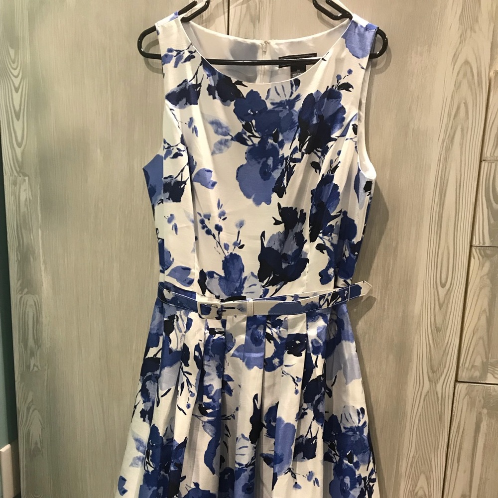Jessica Howard Dress 16 Blue & White Flowers